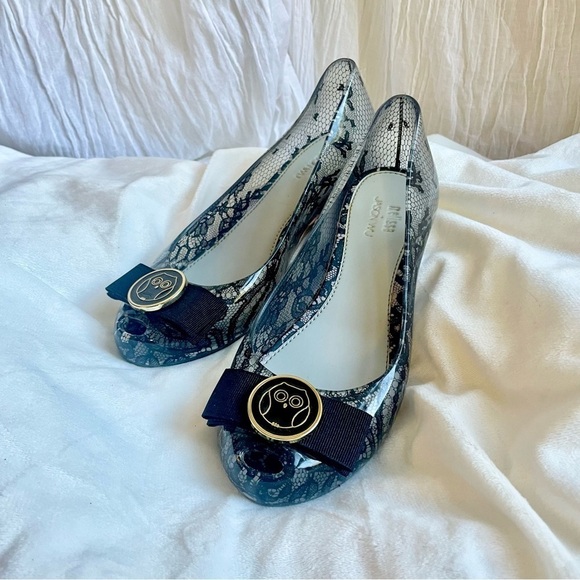79%OFF❣️Melissa & Jason Wu Ultragirl Black Lace Jelly Flats, 6 - Picture 3 of 7